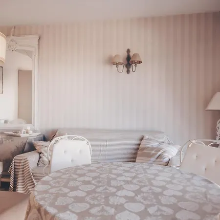 Casa Dalla Longa 멍똥